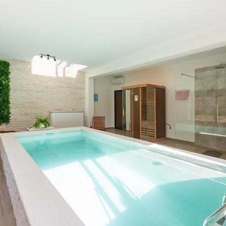 Villa Prenc In - Haus Fuer 6 Personen *