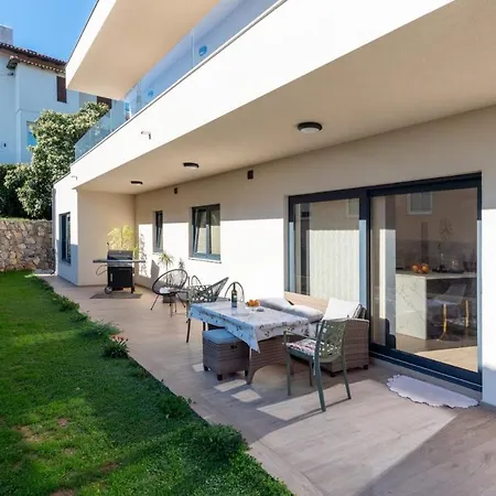 Prenc In - Haus Fuer 6 Personen Matulji